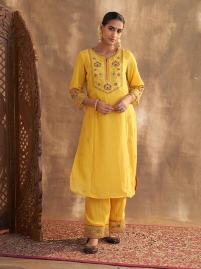 Daisy Yellow Kurta Set With Embroidery