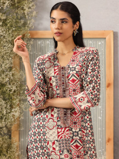 Maroon Printed Kurta with Delicate Embroidery